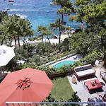 Villa Tenuta Saracena Capri, Private Front Estate With Panoramic Pool