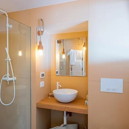 别墅 Cisterna Capri, Private Front With Pool 卡普里