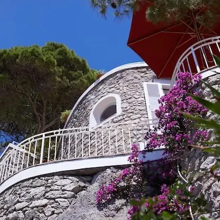 Villa Cisterna Capri, Private Front With Pool Capri