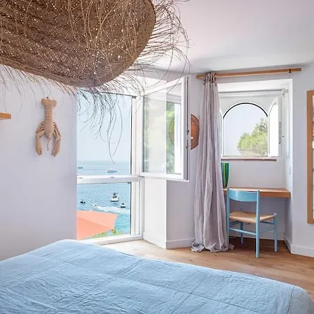 Cisterna Capri, Private Front With Pool Κάπρι
