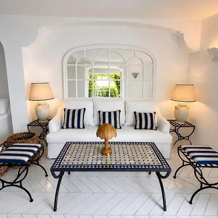 Tenuta Saracena Capri, Private Front Estate With Panoramic Pool Vila *