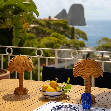 Tenuta Saracena Capri, Private Front Estate With Panoramic Pool Vila