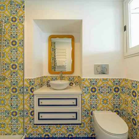 Vila Tenuta Saracena Capri, Private Front Estate With Panoramic Pool Capri