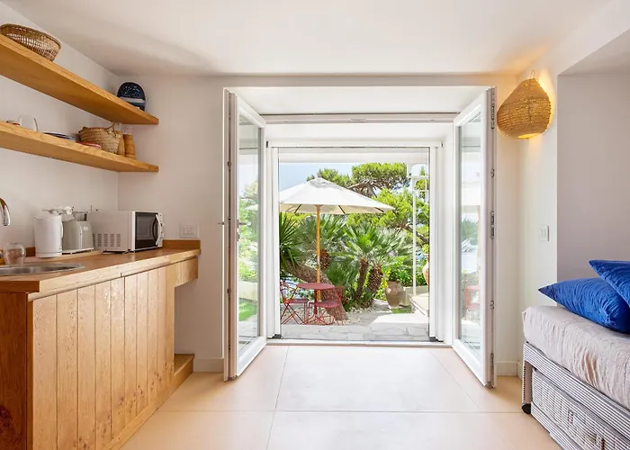 Cisterna Capri, Private Front With Pool וילה *