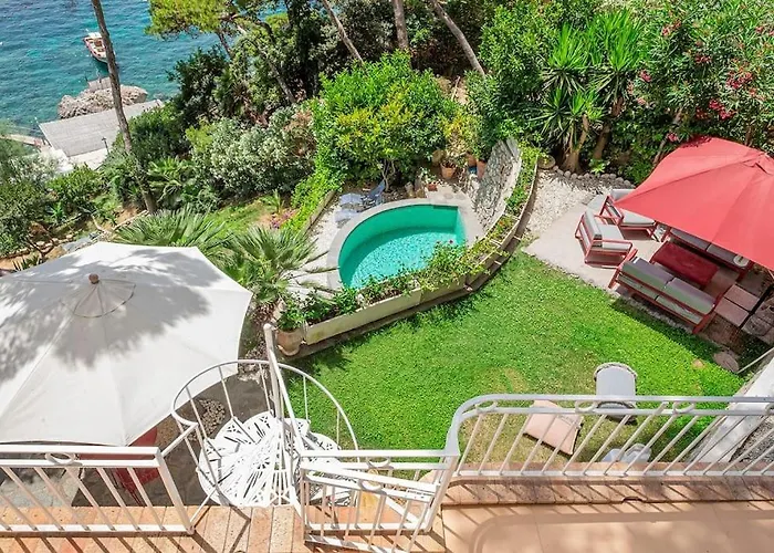 וילה Cisterna Capri, Private Front With Pool